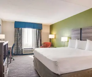 Photo 2 - Best Western Dutch Valley Inn