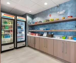 Photo 5 - Holiday Inn Express Peru-Lasalle Area, an IHG Hotel