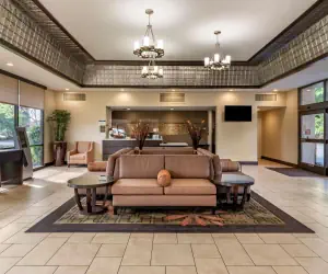 Photo 2 - Best Western Plus Garden Court Inn