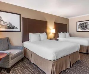 Photo 5 - Best Western Plus Garden Court Inn