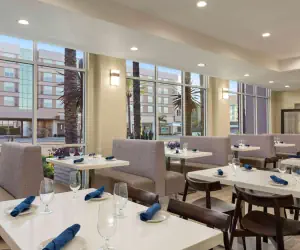 Photo 4 - Wyndham Anaheim