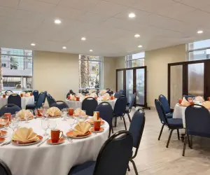 Photo 5 - Wyndham Anaheim