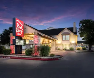 Photo 4 - Red Roof Inn College Station