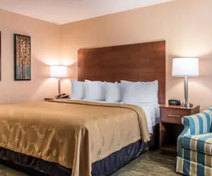 Photo 5 - Quality Inn Bedford