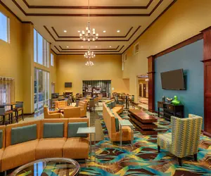Photo 2 - Holiday Inn Express Hotel & Suites Red Bluff-South Redding, an IHG Hotel