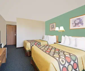 Photo 3 - Super 8 by Wyndham Marshall