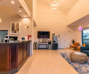 Photo 2 - Hotel Aluxor SFO