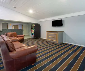 Photo 3 - Super 8 by Wyndham Missouri Valley