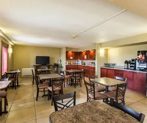 Photo 3 - Rodeway Inn