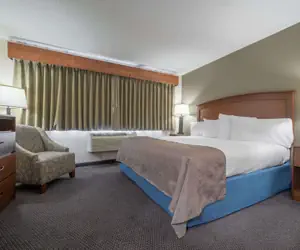 Photo 2 - AmericInn by Wyndham Hutchinson