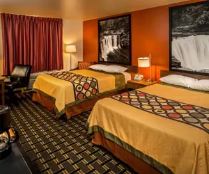 Photo 5 - Super 8 by Wyndham Prestonsburg