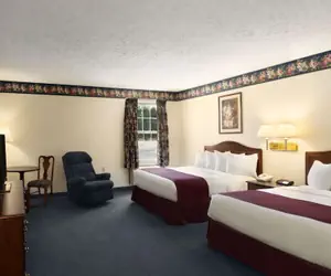 Photo 5 - Days Inn by Wyndham Grayling