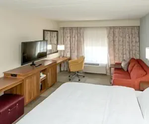 Photo 4 - Hampton Inn & Suites St. Louis/Alton