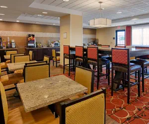 Photo 5 - Wyndham Garden Lancaster CA