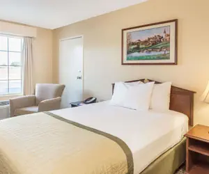 Photo 5 - Baymont by Wyndham Dunn