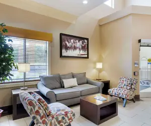 Photo 3 - Quality Suites