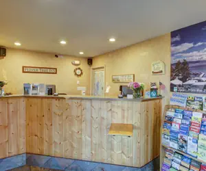 Photo 2 - Pepper Tree Inn