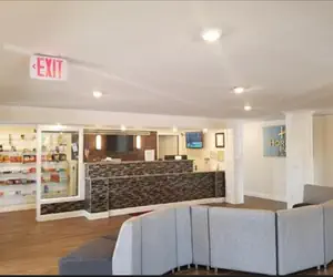 Photo 5 - Horizon Inn & Suites