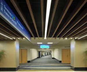 Photo 2 - Hilton Chicago O'Hare Airport