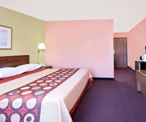 Photo 4 - Super 8 by Wyndham Sturgeon Bay