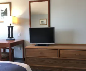 Photo 2 - Days Inn by Wyndham Iron Mountain