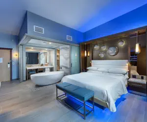 Photo 4 - Shade Hotel