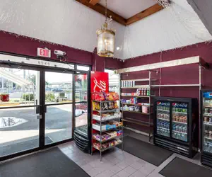 Photo 3 - Contempra Inn