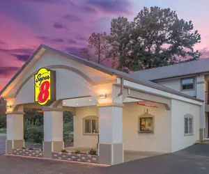 Photo 2 - Super 8 by Wyndham Idabel