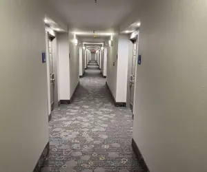 Photo 3 - Days Inn & Suites by Wyndham Tahlequah