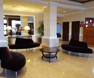 Photo 4 - Ramada Plaza by Wyndham Atlanta Airport