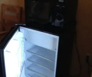 Photo 5 - Pepper Tree Inn