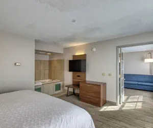 Photo 3 - Holiday Inn Express Hotel & Suites Oshkosh, an IHG Hotel