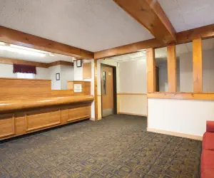 Photo 4 - Super 8 by Wyndham Oneonta/Cooperstown