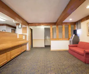 Photo 3 - Super 8 by Wyndham Oneonta/Cooperstown