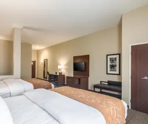 Photo 5 - Comfort Suites Meridian and I-40