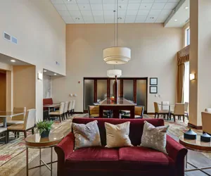 Photo 5 - Hampton Inn & Suites Peoria at Grand Prairie, IL