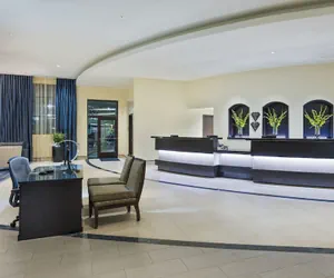 Photo 3 - Hilton Richmond Hotel & Spa/Short Pump