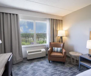 Photo 5 - Country Inn & Suites by Radisson, State College (Penn State Area), PA