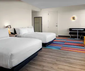 Photo 4 - Aloft Atlanta at The Battery Atlanta