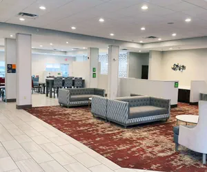 Photo 3 - La Quinta Inn & Suites by Wyndham Jackson/Cape Girardeau