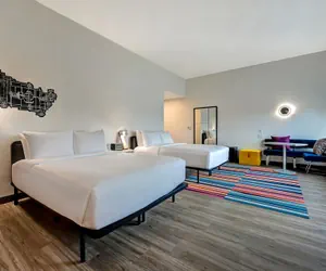 Photo 5 - Aloft Mooresville