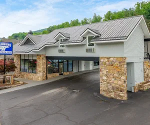 Photo 2 - Gatlinburg Mountain Inn