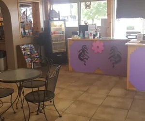 Photo 4 - Lake Powell Canyon Inn