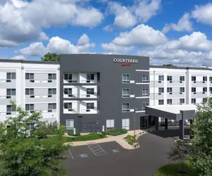 Photo 2 - Courtyard Philadelphia Bensalem