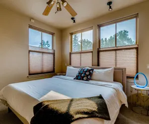 Photo 4 - Old Town Loft Oasis With Amazing Rooftop Deck!