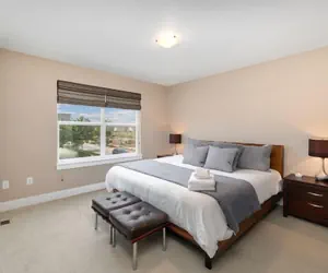 Photo 4 - Amazing Urban Townhome Near Breweries & River!