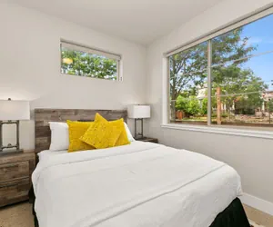 Photo 3 - Old Town Modern New Build: Rftp Spa W/ Mtn Views!