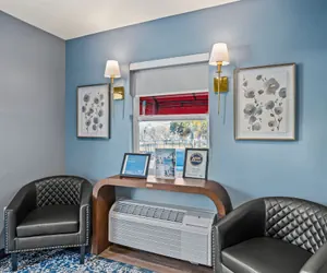 Photo 5 - Baymont by Wyndham Ocala Suites