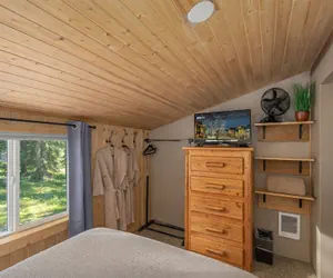 Photo 4 - Camp David 1 Bedroom Home by NW Comfy Cabins