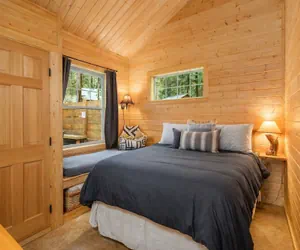 Photo 3 - Painted Pony Cabin 2 Bedroom Home by NW Comfy Cabins by RedAwning